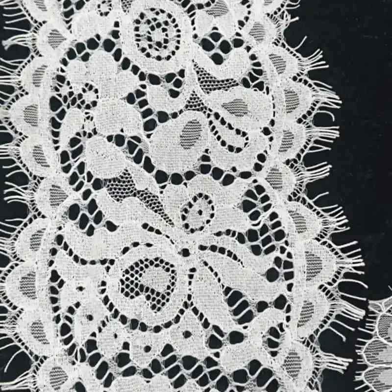 Chantilly Lace view 4